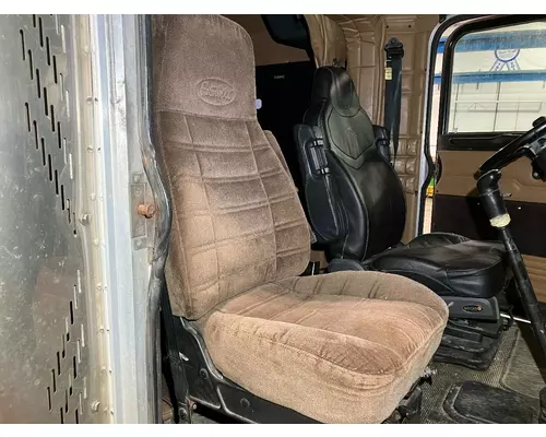 Peterbilt 377 Seat (Air Ride Seat)