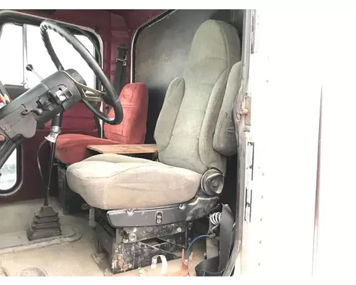 Peterbilt 377 Seat (Air Ride Seat)