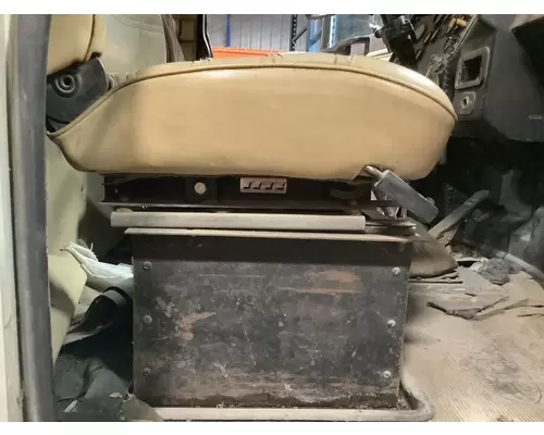 Peterbilt 377 Seat (non-Suspension)
