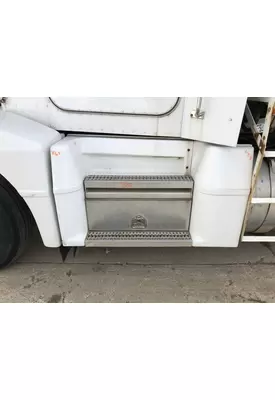 Peterbilt 377 Skirt