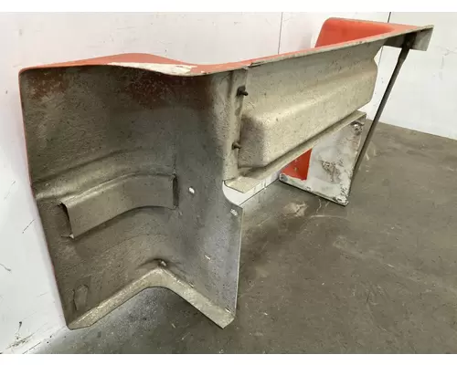 Peterbilt 377 Skirt