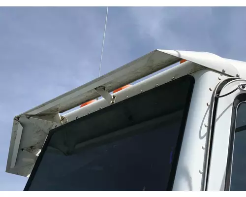 Peterbilt 377 Sun Visor (Exterior)