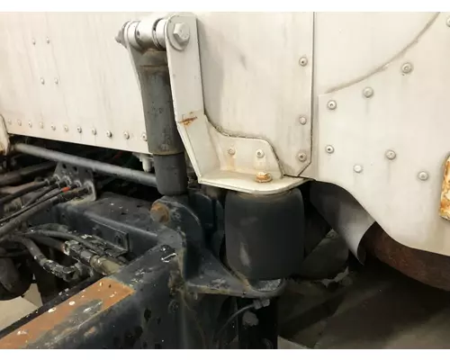 Peterbilt 377 Suspension