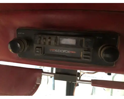 Radio Peterbilt 378 Vander Haags Inc Sf