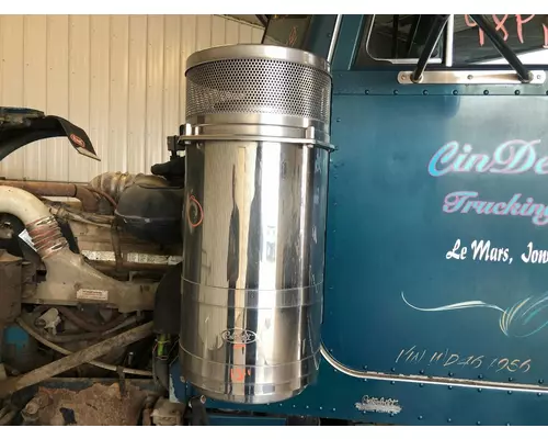 Peterbilt 378 Air Cleaner