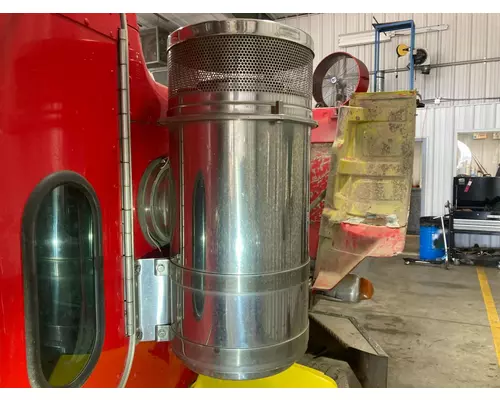 Peterbilt 378 Air Cleaner