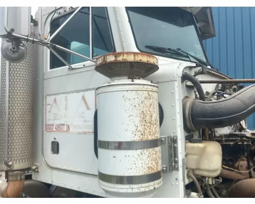 Peterbilt 378 Air Cleaner