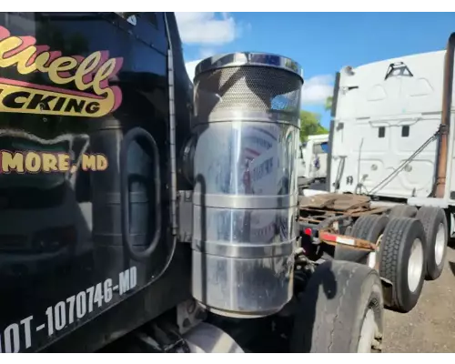 Peterbilt 378 Air Cleaner