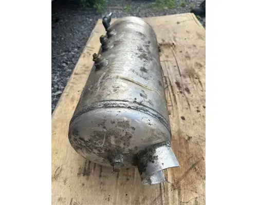 Peterbilt 378 Air Tank
