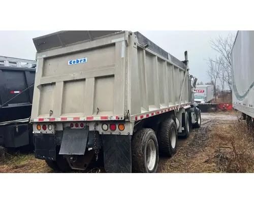 Peterbilt 378 Box  Bed