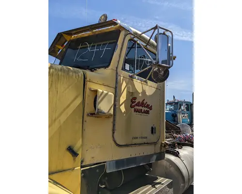 Cab PETERBILT 378 Truck Salvage International Inc