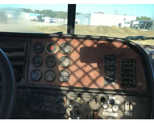 Peterbilt 378 Dash Assembly