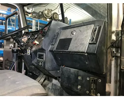 Peterbilt 378 Dash Assembly