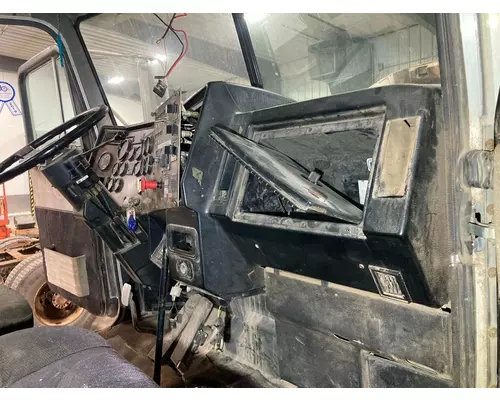 Peterbilt 378 Dash Assembly