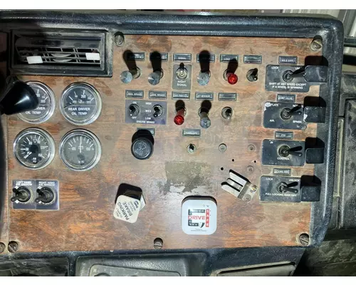 Peterbilt 378 Dash Assembly