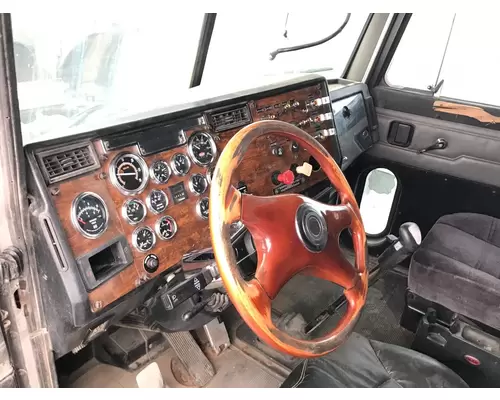 Peterbilt 378 Dash Assembly