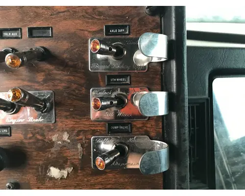 Peterbilt 378 Dash Assembly