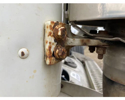 Peterbilt 378 Exhaust Bracket