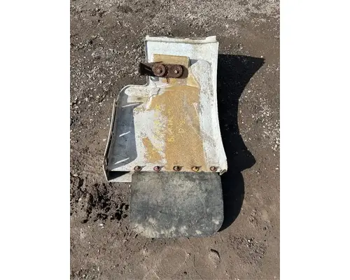 Peterbilt 378 Fender Extension