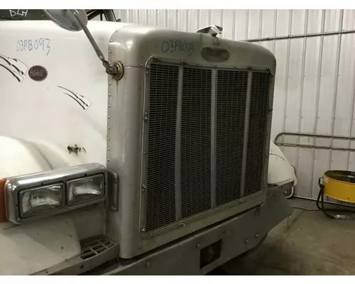 Peterbilt 378 Grille