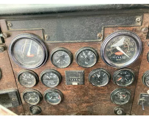 Peterbilt 378 Instrument Cluster