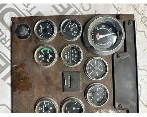 Peterbilt 378 Instrument Cluster