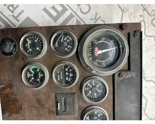 Peterbilt 378 Instrument Cluster