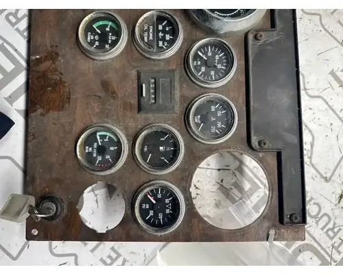 Peterbilt 378 Instrument Cluster