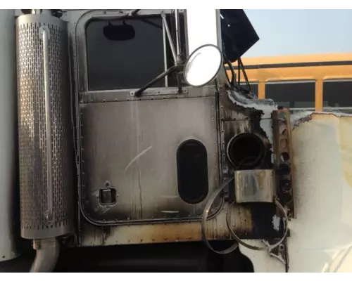 Peterbilt 378 Mirror (Side View)