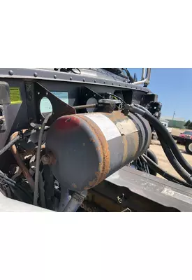 Peterbilt 378 Radiator Overflow Bottle / Surge Tank