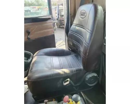 Peterbilt 378 Seat, Front