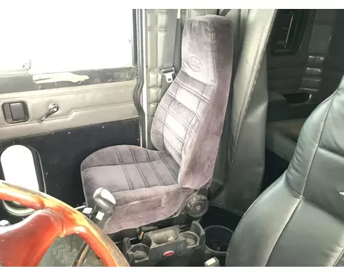 Peterbilt 378 Seat (Air Ride Seat)