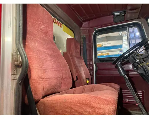 Seat, Front Peterbilt 378 Vander Haags Inc Sf