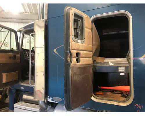 Peterbilt 378 Sleeper