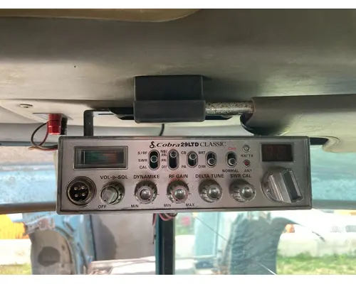 Radio Peterbilt 379 Vander Haags Inc Col