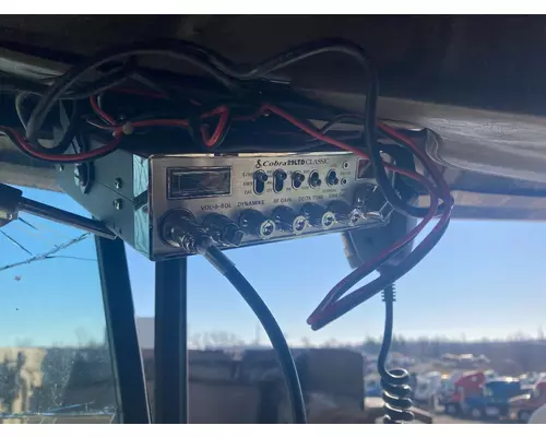 Radio Peterbilt 379 Vander Haags Inc Kc