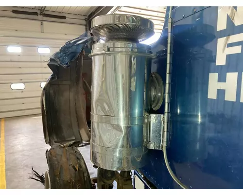 Peterbilt 379 Air Cleaner