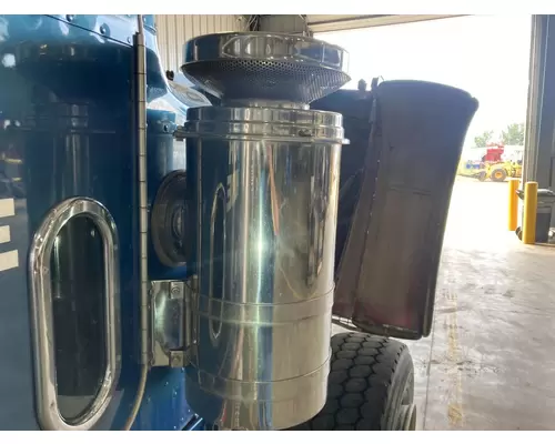 Peterbilt 379 Air Cleaner
