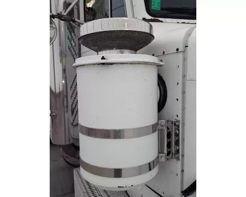 Peterbilt 379 Air Cleaner