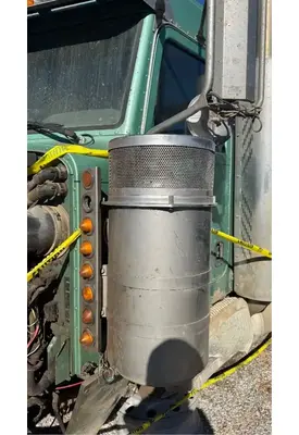 Peterbilt 379 Air Cleaner