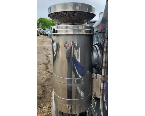 Air Cleaner Peterbilt 379 Complete Recycling Group LLC