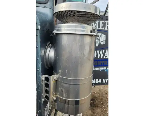 Peterbilt 379 Air Cleaner