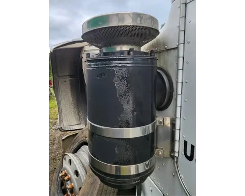 Peterbilt 379 Air Cleaner