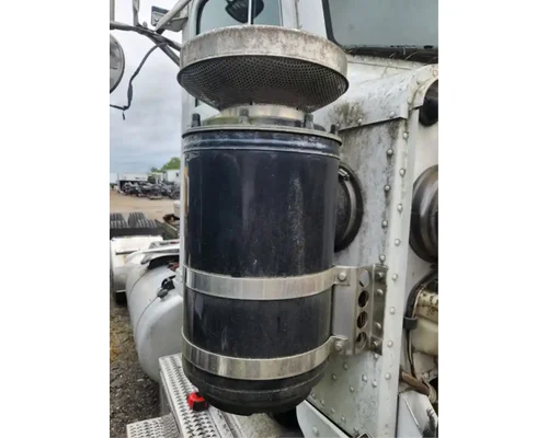 Peterbilt 379 Air Cleaner