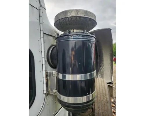 Peterbilt 379 Air Cleaner
