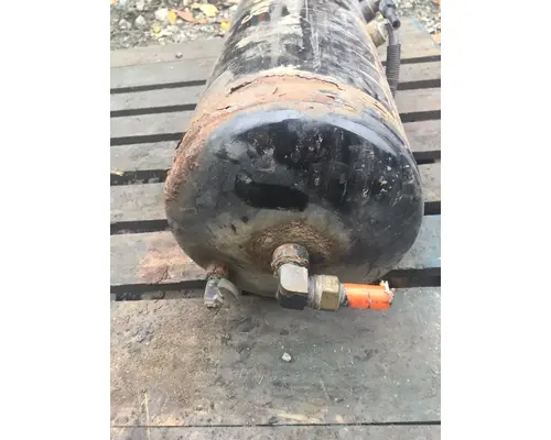 Peterbilt 379 Air Tank