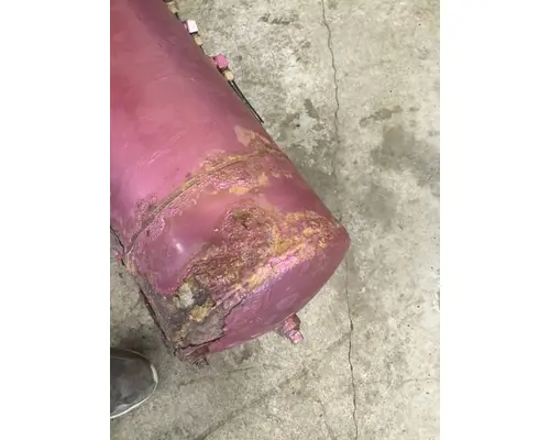 Peterbilt 379 Air Tank