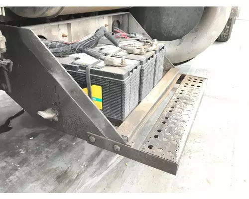Peterbilt 379 Battery Box