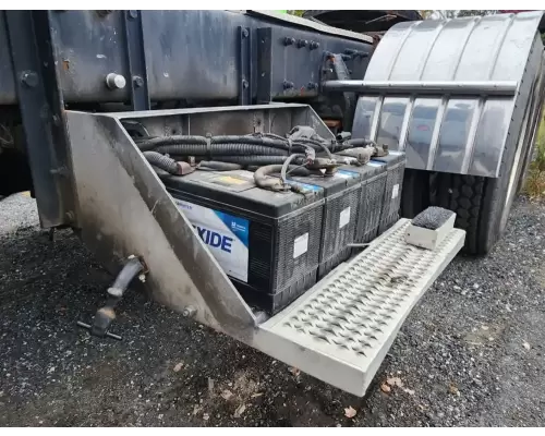 Peterbilt 379 Battery Box