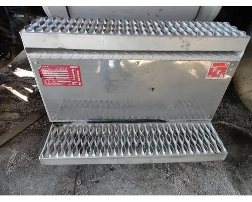 Battery Box PETERBILT 379 Sam's Riverside Truck Parts Inc